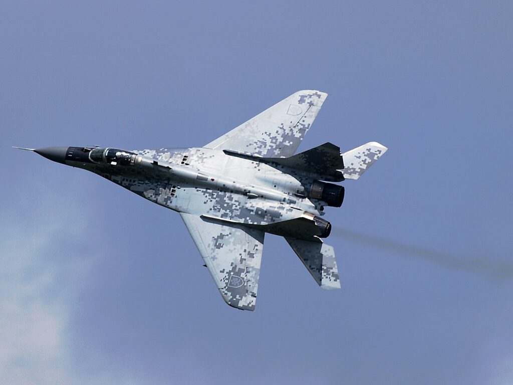 Procurorul general al Slovaciei a decis redeschiderea anchetei privind donaţia de avioane MiG-29 către Ucraina de către precedentul guvern